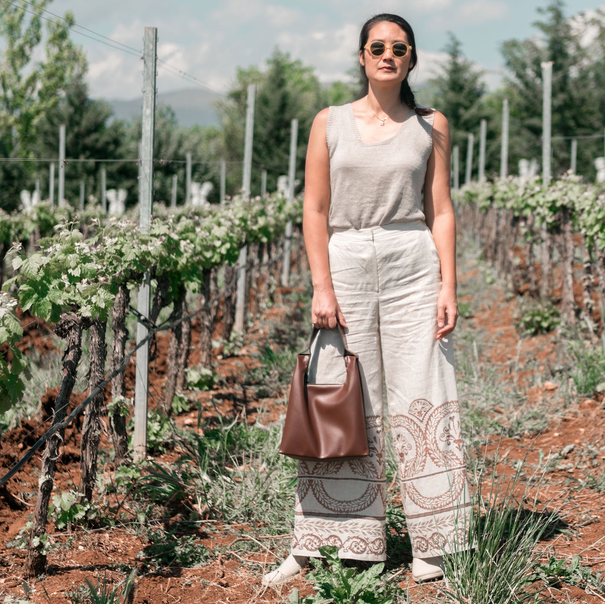 Grape Shoulder - Premium shoulder bag from L&E Studio