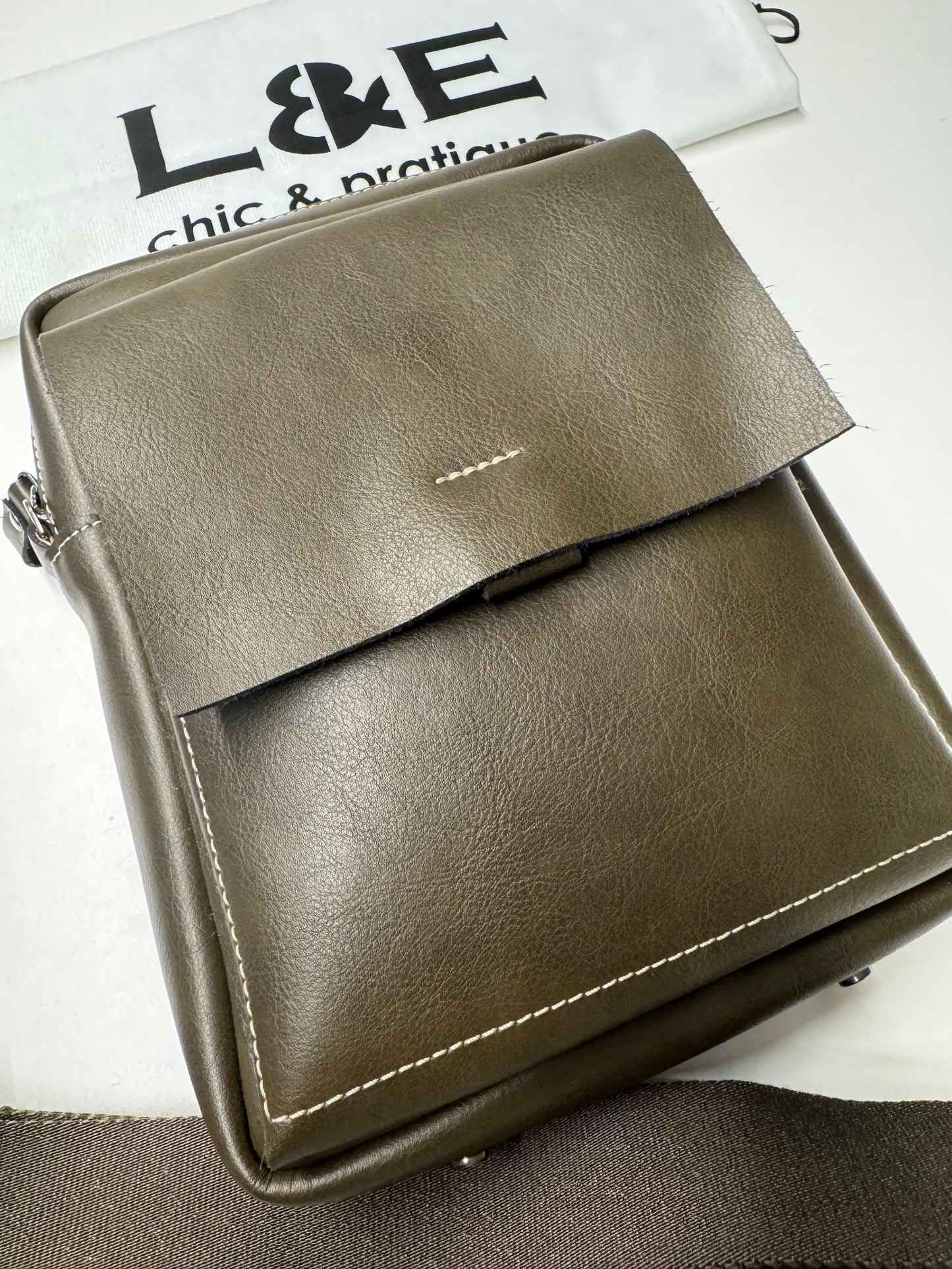 Marketplace - Bärn Messenger M - Premium Handbag & Wallet Accessories from L&E Studio