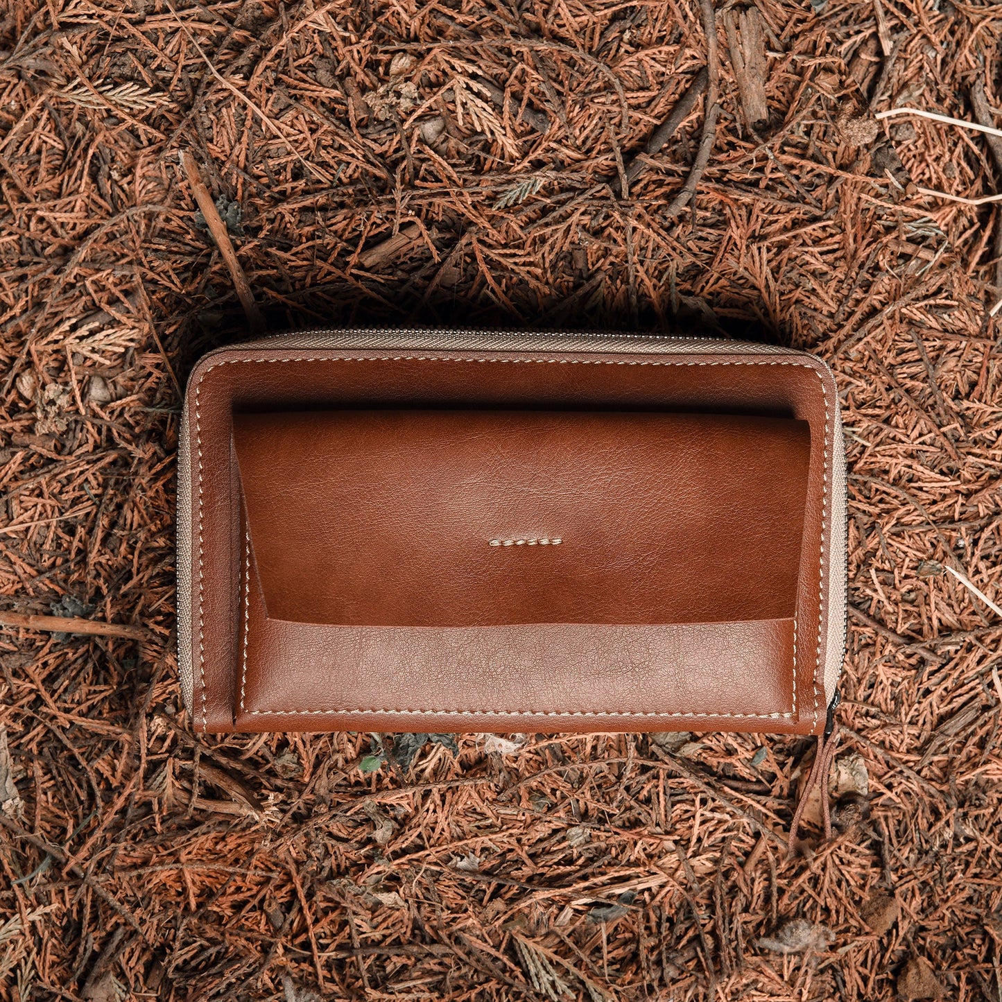 Bärn Wallet Bag - Premium Wallet Bag from L&E Studio