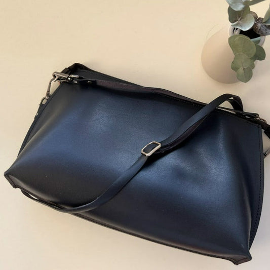 Marketplace - Poppy XL Night Blue - Premium Shoulder Bag from L&E Studio