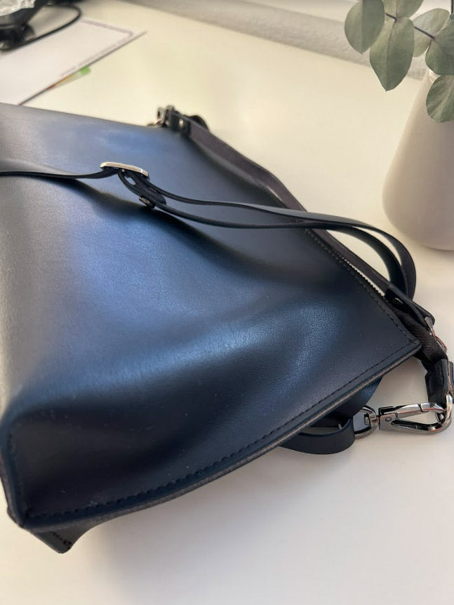 Marketplace - Poppy XL Night Blue - Premium Shoulder Bag from L&E Studio